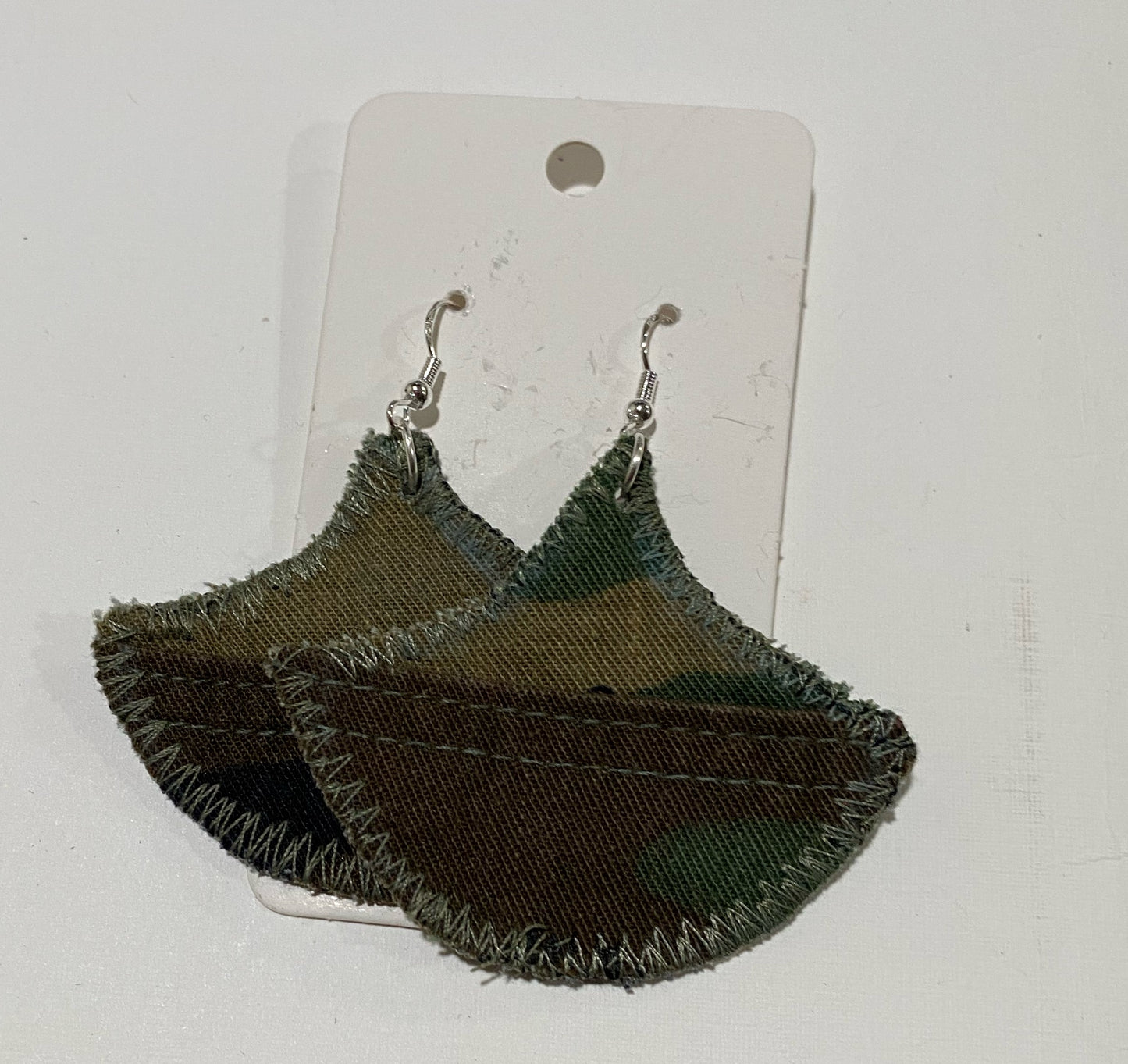 Medium Camo Gingko leaf